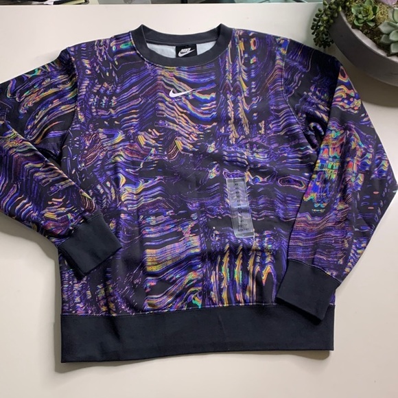 Nike Sportswear Fleece Crew Long Sleeve Pullover radioactive purple new w tags - Picture 2 of 7